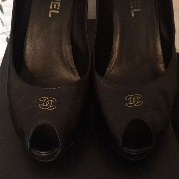 CHANEL Shoes - Authentic Chanel Shoes Black Leather Size 8.5/8
